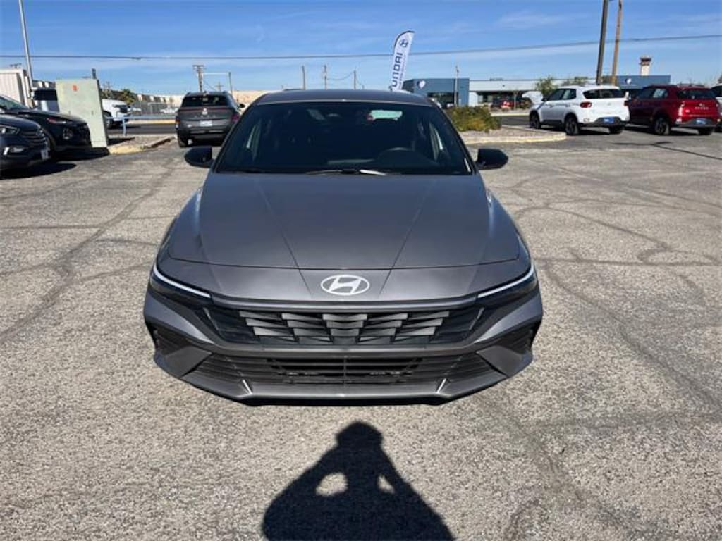 New 2025 Hyundai Elantra SEL Sport Sedan