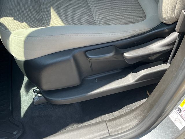 2023 Chevrolet Traverse LS - Photo 11
