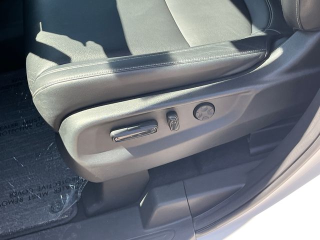 2023 Honda Odyssey Touring - Photo 11