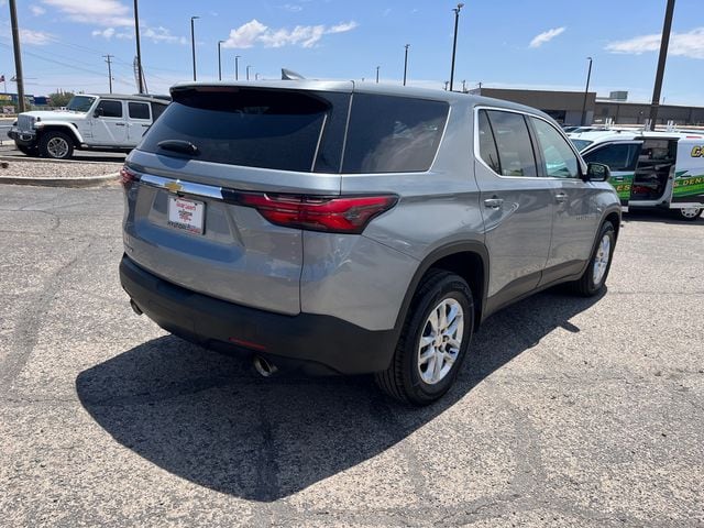 2023 Chevrolet Traverse LS - Photo 8