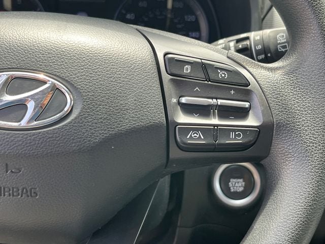 2023 Hyundai Kona SEL - Photo 18