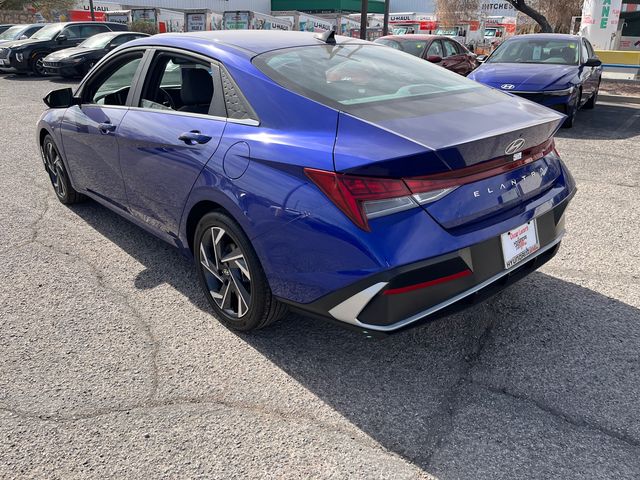 2025 Hyundai Elantra SEL - Photo 6