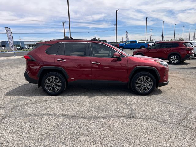 2022 Toyota RAV4 Limited - Photo 9