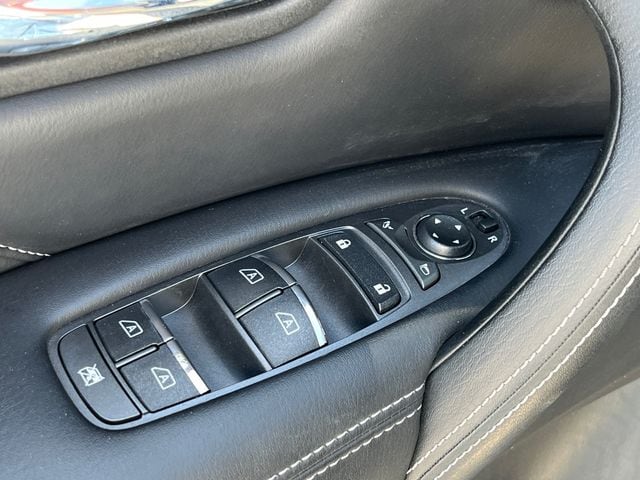2022 INFINITI QX80 - Photo 12