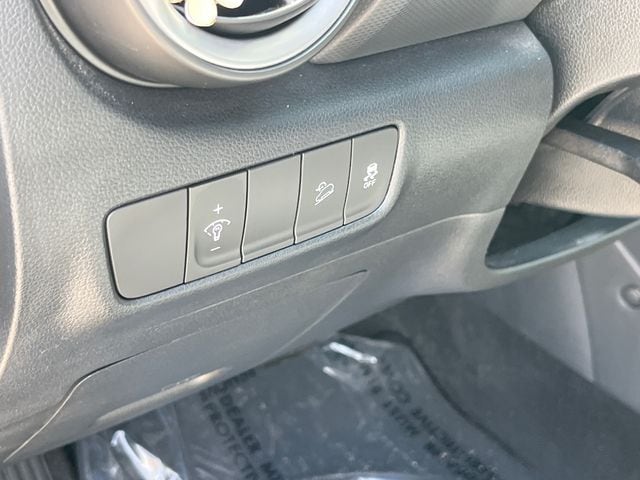 2023 Hyundai Kona SEL - Photo 13