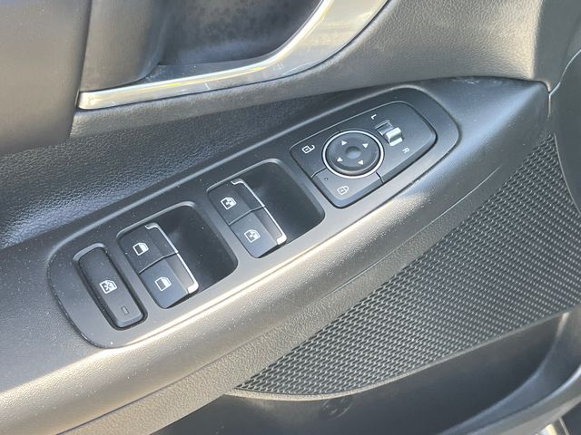 2023 Hyundai Sonata SEL - Photo 12