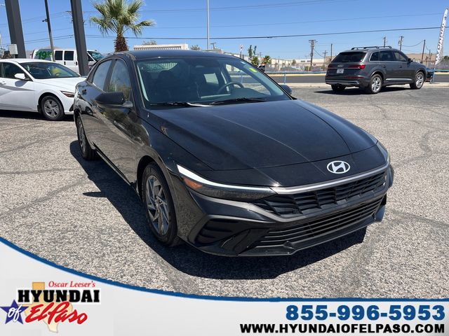 2025 Hyundai Elantra 1.6 HEV Blue's photo