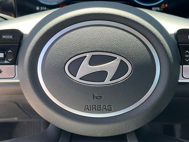 2025 Hyundai Elantra SEL - Photo 17