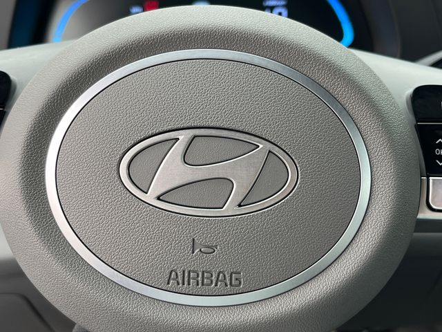 2025 Hyundai Elantra SEL - Photo 17