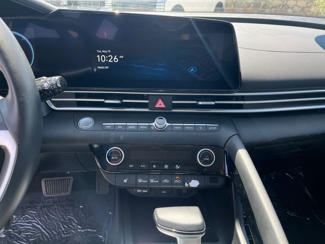 2025 Hyundai Elantra SEL - Photo 20
