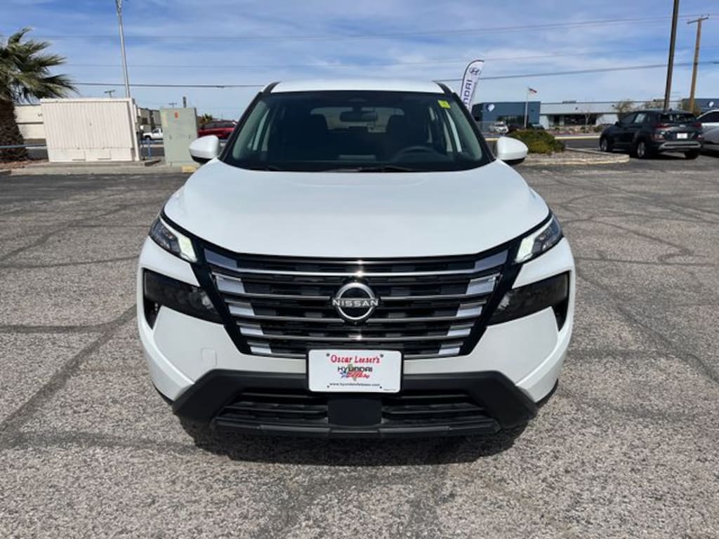 Used 2024 Nissan Rogue SV SUV