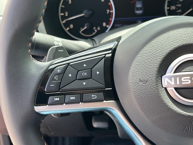2025 Nissan Altima SR - Photo 16