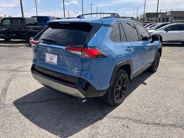 2024 Toyota RAV4 SE - Photo 8