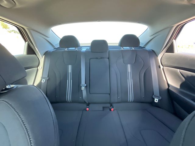 2025 Hyundai Elantra SEL - Photo 23