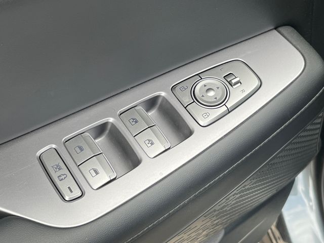 2024 Hyundai Palisade Limited - Photo 12