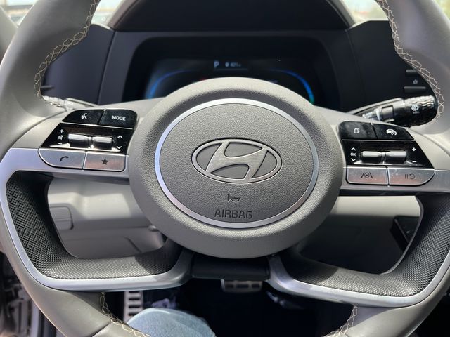 2025 Hyundai Elantra SEL - Photo 15