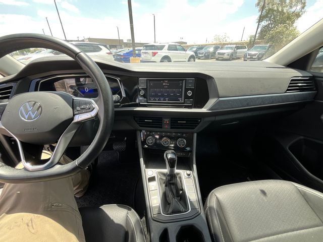 2023 Volkswagen Jetta SE - Photo 19