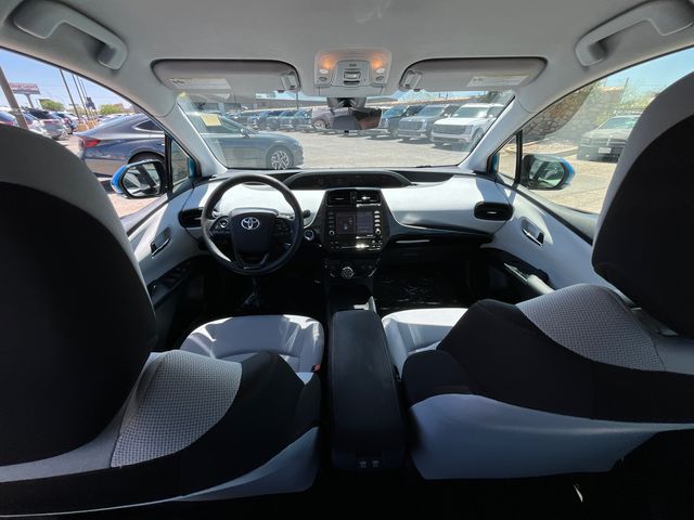 2022 Toyota Prius L Eco - Photo 25