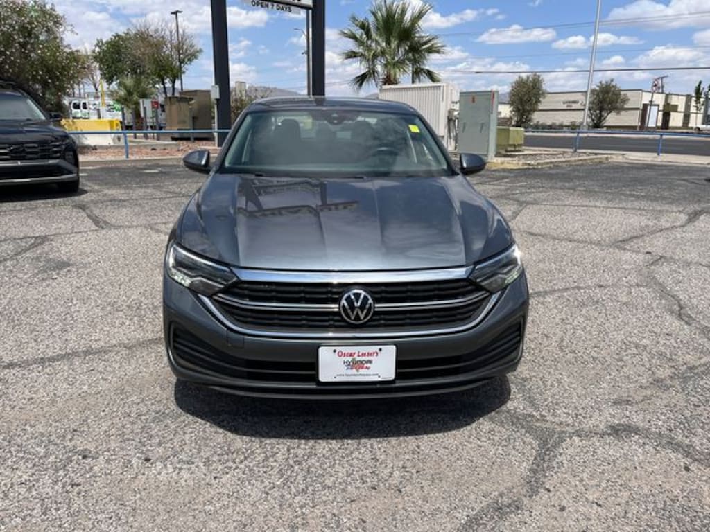 Used 2023 Volkswagen Jetta 1.5T SE Sedan