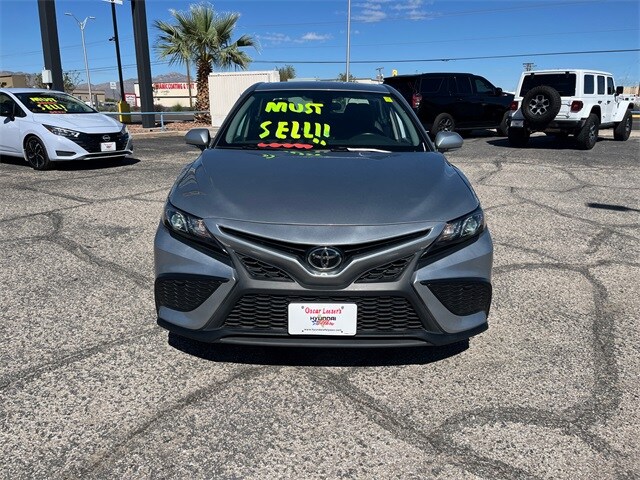 2023 Toyota Camry SE photo 2