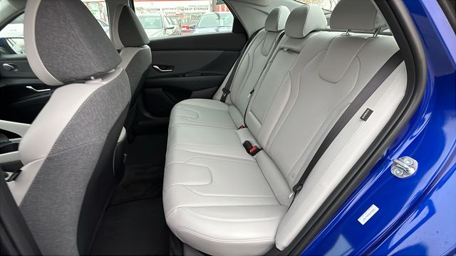 2025 Hyundai Elantra SEL - Photo 24