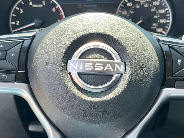 2023 Nissan Altima SR - Photo 17