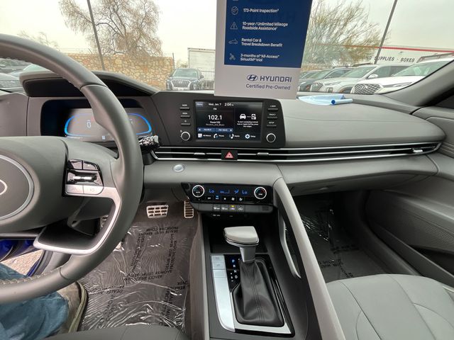 2025 Hyundai Elantra SEL - Photo 19