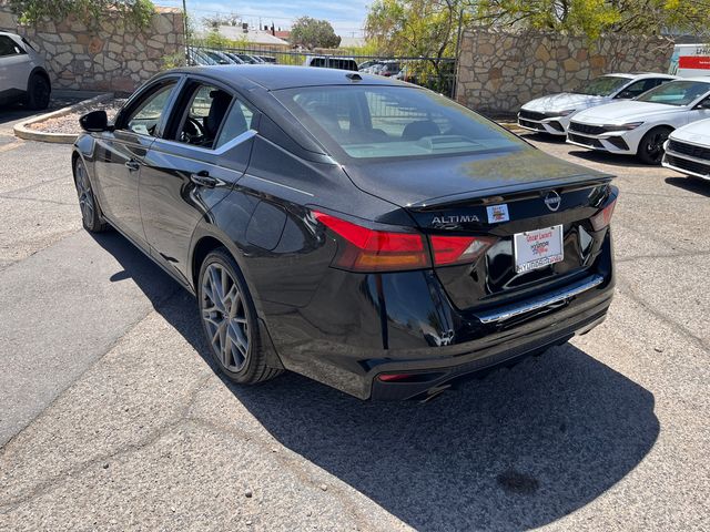 2023 Nissan Altima SR - Photo 6