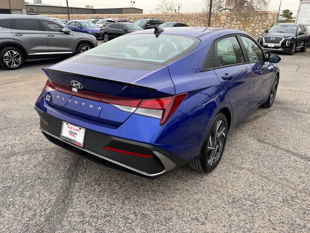 2025 Hyundai Elantra SEL - Photo 8