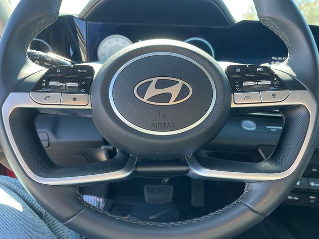 2025 Hyundai Elantra SEL - Photo 15