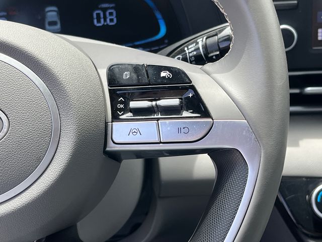 2025 Hyundai Elantra SEL - Photo 18
