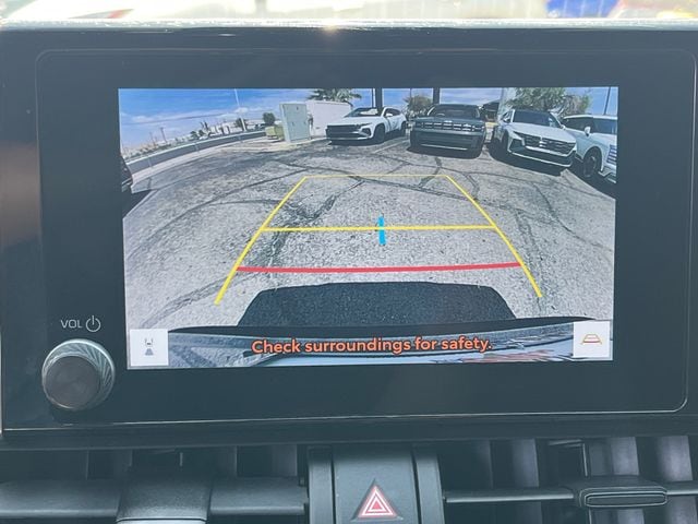 2024 Toyota RAV4 SE - Photo 22