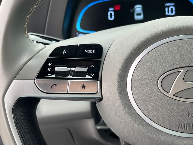 2025 Hyundai Elantra SEL - Photo 16
