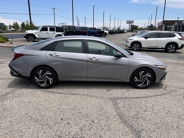 2025 Hyundai Elantra SEL - Photo 9