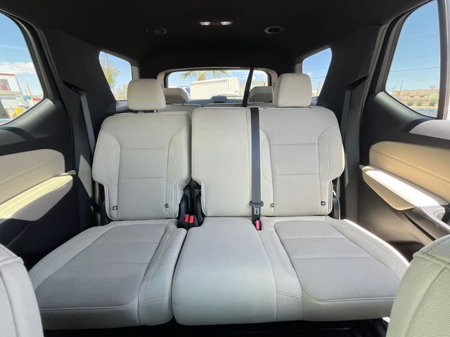 2023 Chevrolet Traverse LS - Photo 23