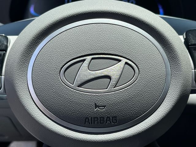 2025 Hyundai Elantra SEL - Photo 17