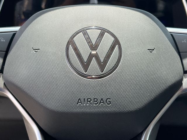 2023 Volkswagen Jetta SE - Photo 17