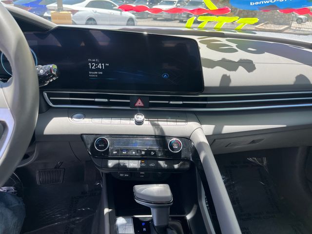 2025 Hyundai Elantra SEL - Photo 20