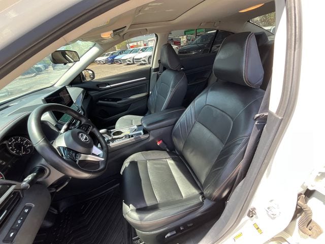 2024 Nissan Altima SR - Photo 10