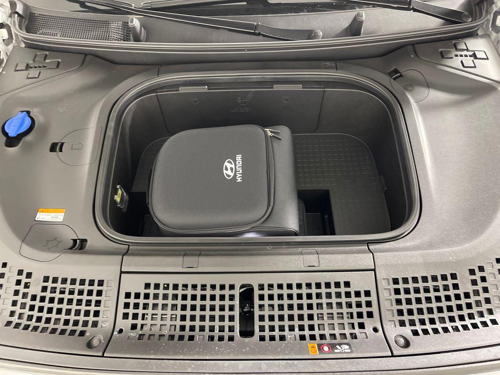 2026 Hyundai IONIQ 9 SE - Photo 9