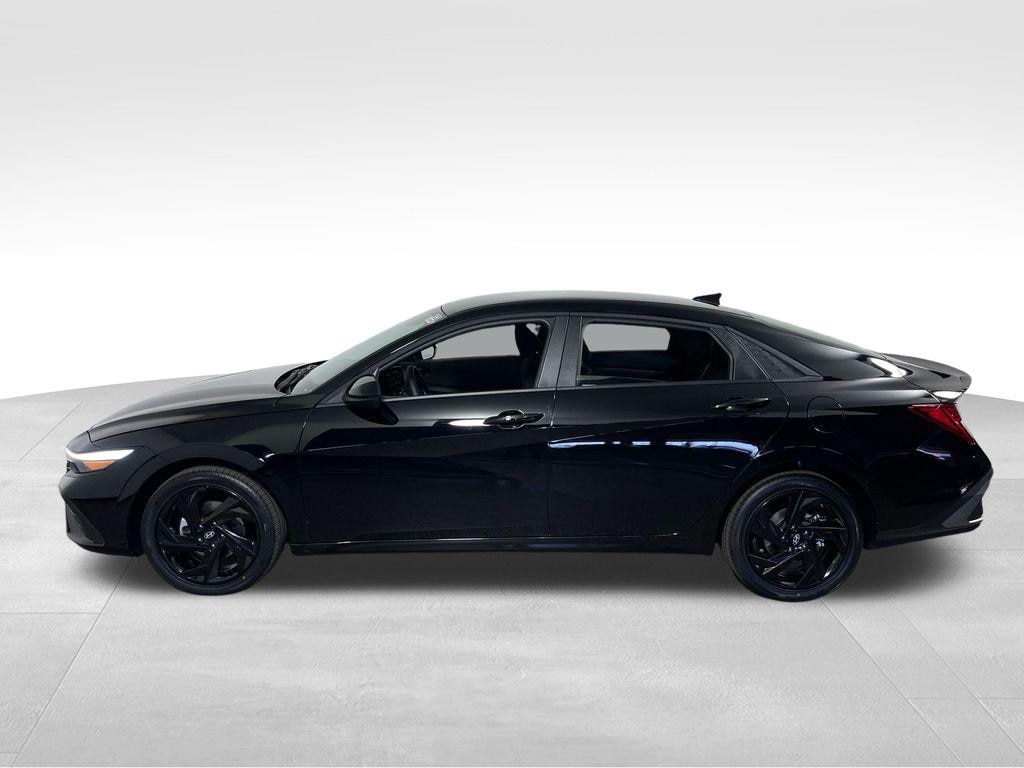 New 2026 Hyundai Elantra Hybrid SEL Sport Sedan