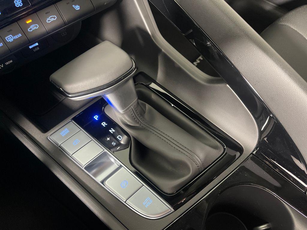 2026 Hyundai Elantra Limited - Photo 24