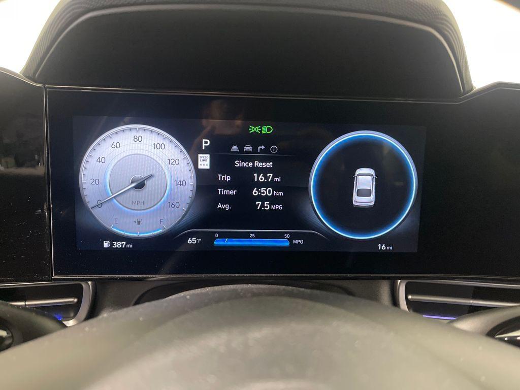 2026 Hyundai Elantra Limited - Photo 20