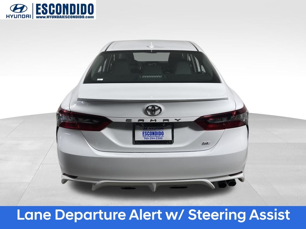 2023 Toyota Camry SE photo 3