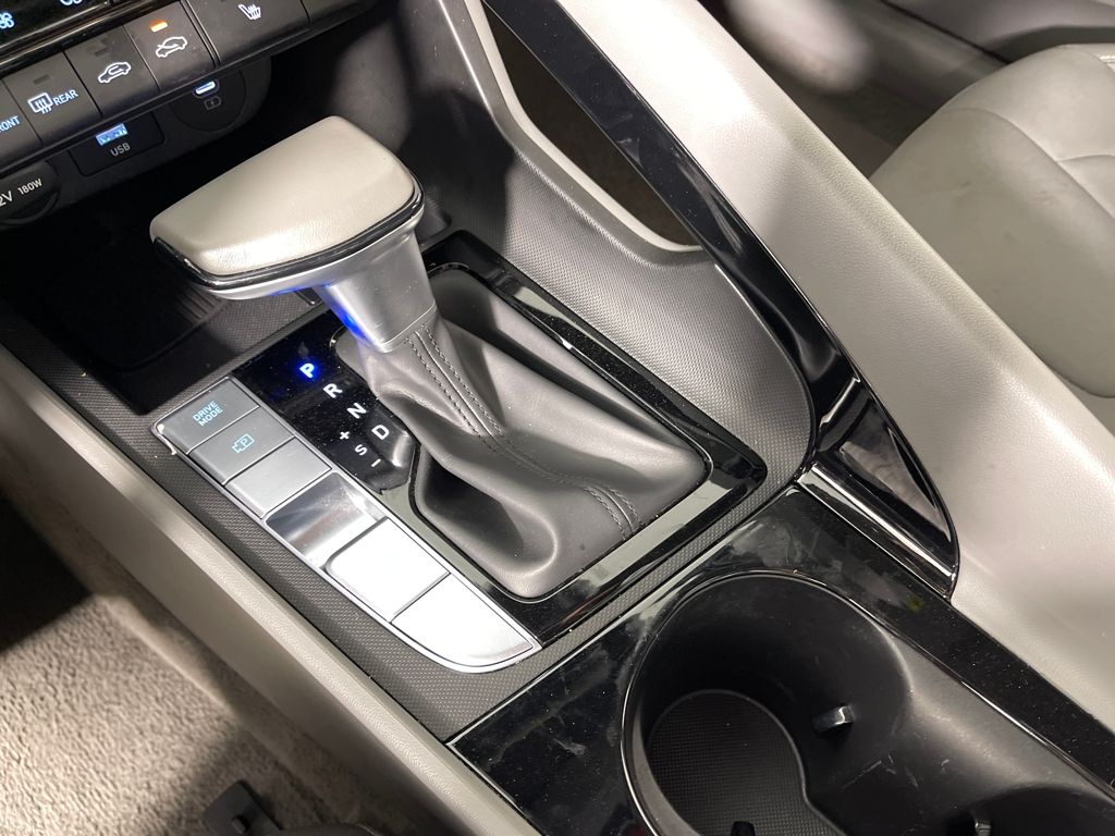 2025 Hyundai Elantra SEL - Photo 24