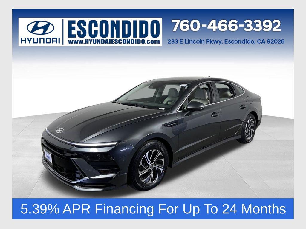 2026 Hyundai Sonata Blue's photo