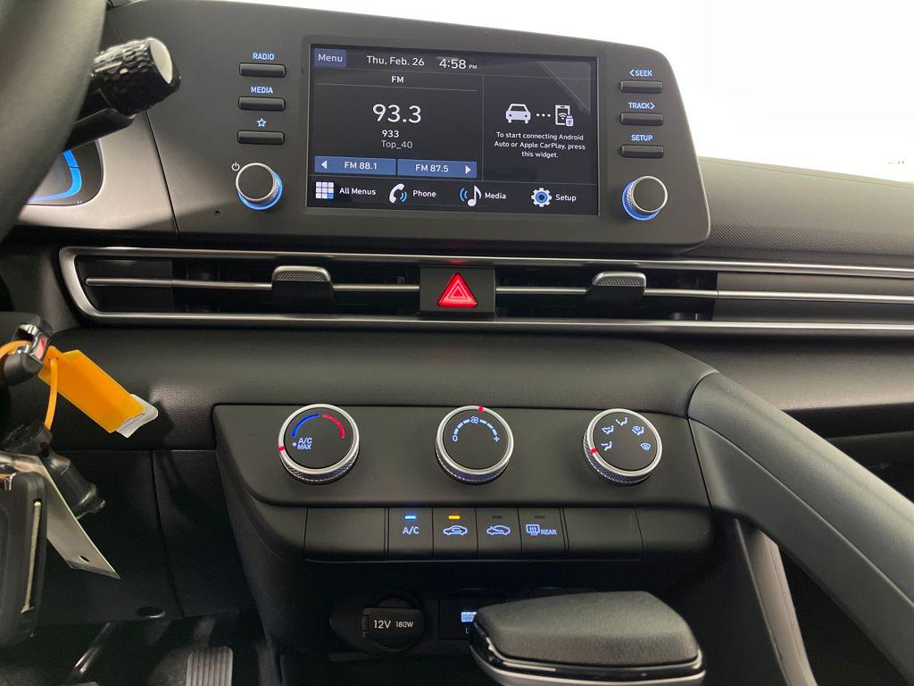 2026 Hyundai Elantra SE - Photo 22
