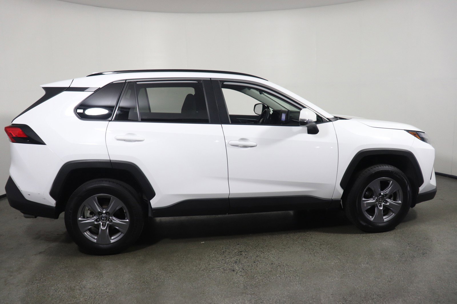 Used 2022 Toyota RAV4 XLE with VIN 2T3W1RFVXNW193470 for sale in Escondido, CA