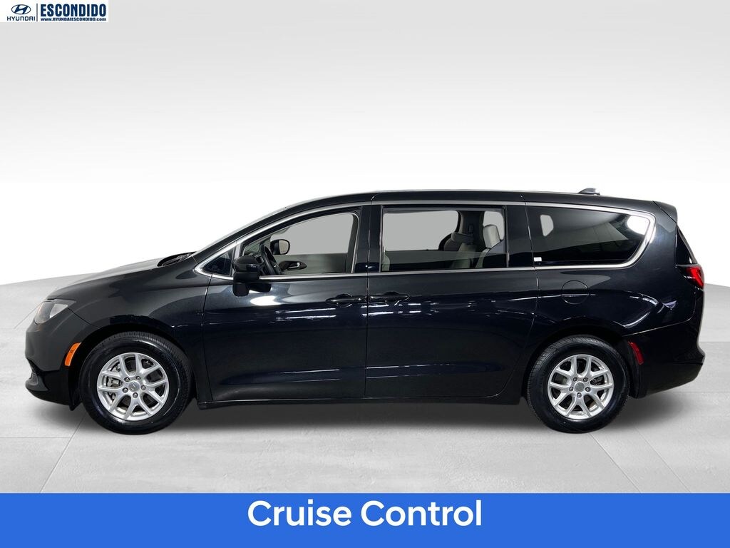 Used 2017 Chrysler Pacifica LX Van