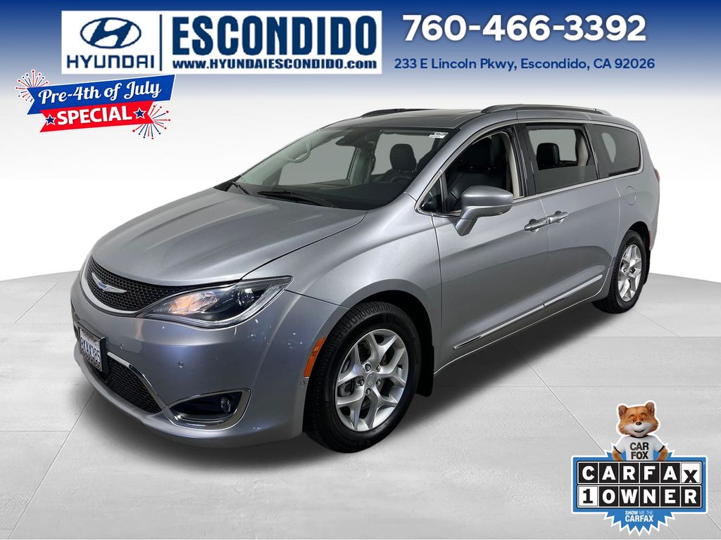 2019 Chrysler Pacifica Touring L Plus's photo